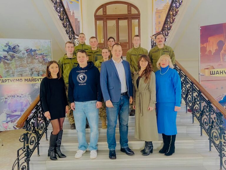 Міжнародний день жінок і дівчат у науці